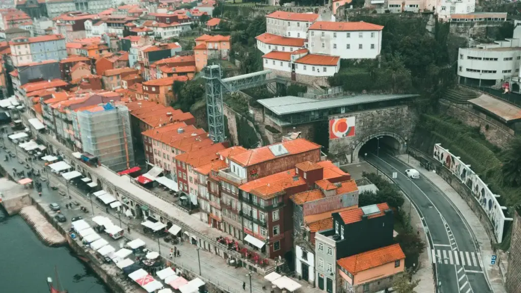 Panduan praktikal cara jumpa kreator Xiaohongshu dari Jepun untuk pecutkan flash sale — taktik seeding, pilihan creator, dan checklist operasi lokal untuk pengiklan Mali.