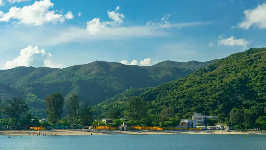 Panduan praktikal buat pengiklan di Mali: langkah cari, saring, dan jalankan product seeding dengan creator Qatar di Threads — termasuk alat, risiko, dan contoh kerjasama.